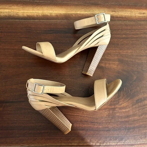 🌷 Torrid Nude Woven Platform Heel Ankle Strap Sandals Size 9.5W - Picture 3 of 9